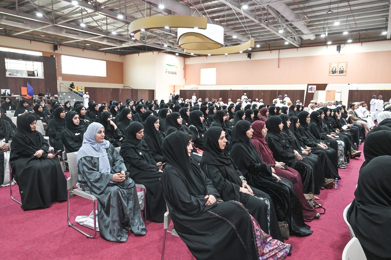 تعليمية محافظة الظاهرة تحتفل بمناسبة يوم المعلم 