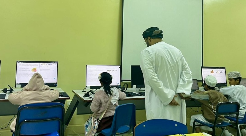 تواصل التطبيق الفعلي للاختبارات الوطنية بمدارس تعليمية ظفار للأسبوع الثاني