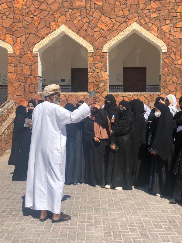 مشروع المواطنة بمدرسة السعادة للتعليم الأساسي (١٠- ١٢)