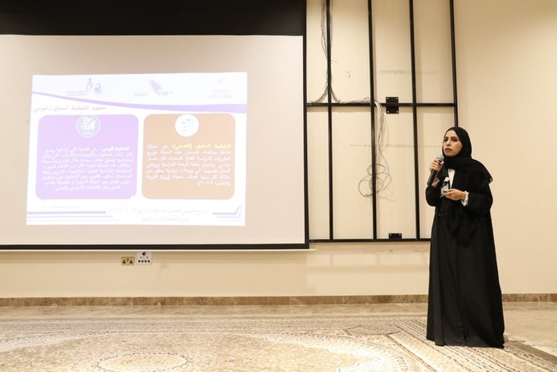 بمشاركة 493 معلما ومعلمة انطلاق البرنامج التعريفي للمعلمين الجُدد بتعليمية جنوب الباطنة