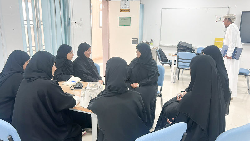 طلاب مدارس تعليمية جنوب الشرقية  يتنافسون في 