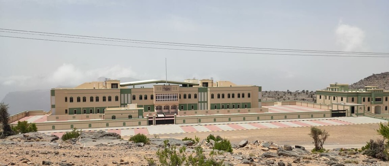 استلام مبنى مشروع مدرسة جبل السراه بعبري 