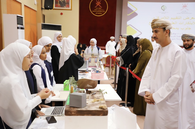 ختام معرض الابتكارات العلمية بتعليمية ظفار