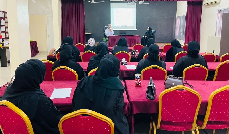 تنفيذ ملتقى الاخصائيات النفسيات بتعليمية ظفار
