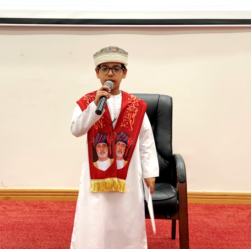 ختام مسابقة براعم الأدب بجامعة ظفار لطلبة المدارس