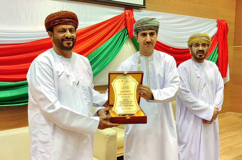 إقامة فعالية الملتقى التوعوي لمجالس أولياء الأمور بتعليمية ظفار