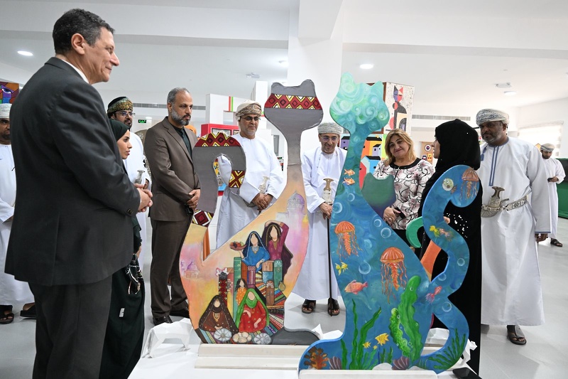 تعليمية محافظة الظاهرة تقيم المعرض الفني الجزء من الكل للنسخة الثالثة بين أروقة الكلية العلمية للتصميم