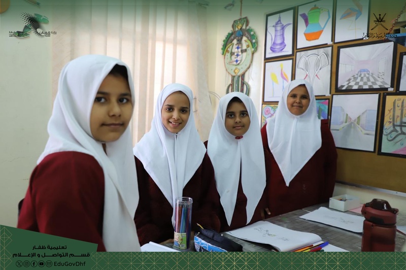 زيارة ميدانية لتعزيز جودة التعليم بمدرسة الحلانيات بتعليمية ظفار