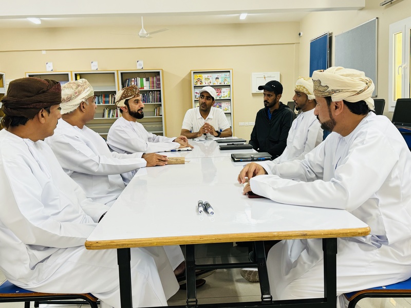 وزارة التربية والتعليم تنفذ الزيارة الإشرافية التخصصية لمادة الرياضة المدرسية بتعليمية ظفار