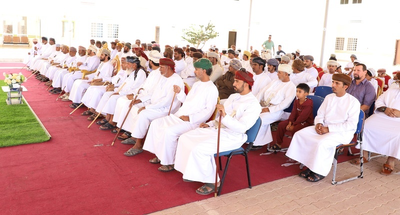 تكريم الطلبة المجيدين في التحصيل الدراسي بمدرسة حدبين للبنين