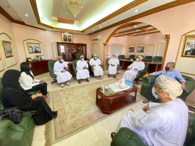 تكريم مدرسة الحسن بن الهيثم للتعليم الأساسي بتعليمية محافظة الظاهرة 