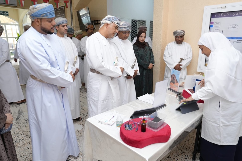 تدشين مشروعي قاعات التكامل الحسي و STEM Oman بتعليمية جنوب الشرقية 