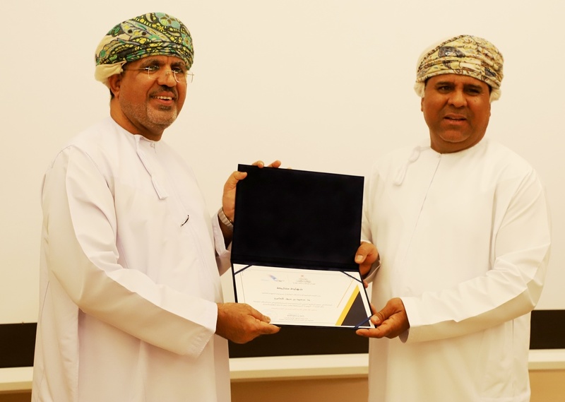 ختام برنامج التعامل مع الأزمات الطارئة بحافظة ظفار