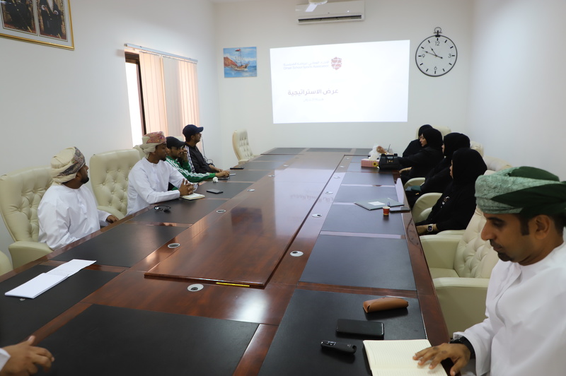 مناقشة خطط لجنة الرياضة المدرسية بمحافظة