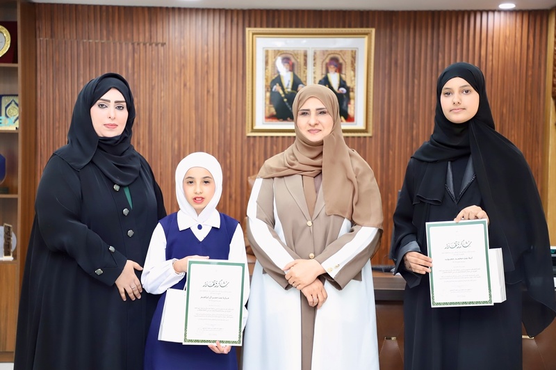 تكريم الإبداعات العُمانية بمدارس تعليمية ظفار تقديرًا لإنجازات محلية ودولية