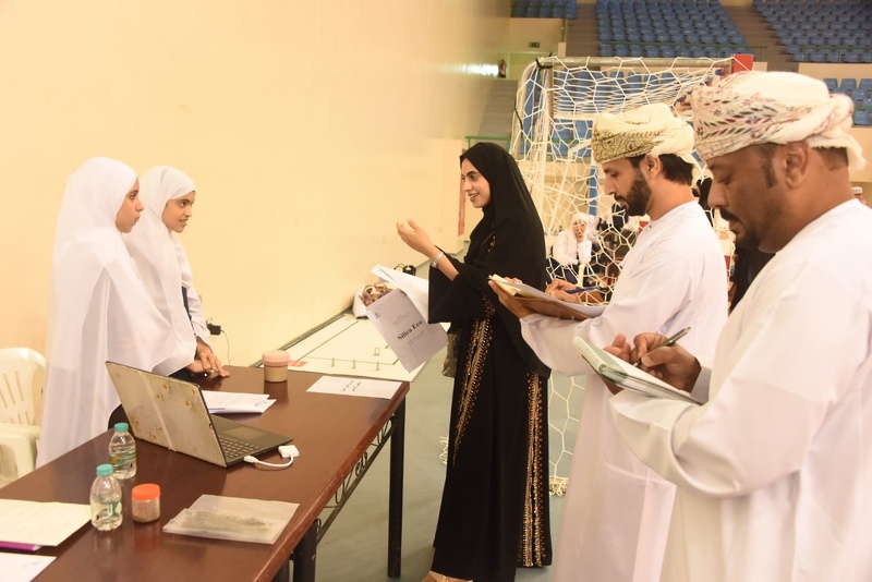 تقييم المشاريع المشاركة في جائزة شركة تنمية نفط عمان للطاقة المتجددة بتعليمية جنوب الشرقية