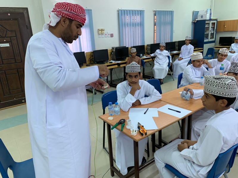 انطلاق فعاليات ومناشط البرنامج الصيفي للطلبة بتعليمية محافظة الظاهرة