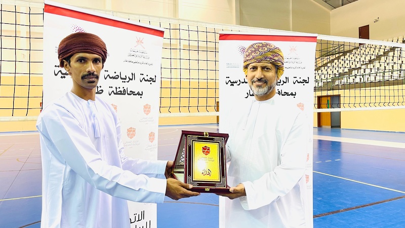 ختام مسابقة كرة الطائرة للذكور لمدارس الحلقة الثانية بتعليمية ظفار
