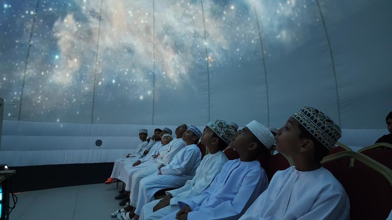 تشغيل مشروع القبة الفلكية المتنقلة لمدارس محافظة جنوب الشرقية