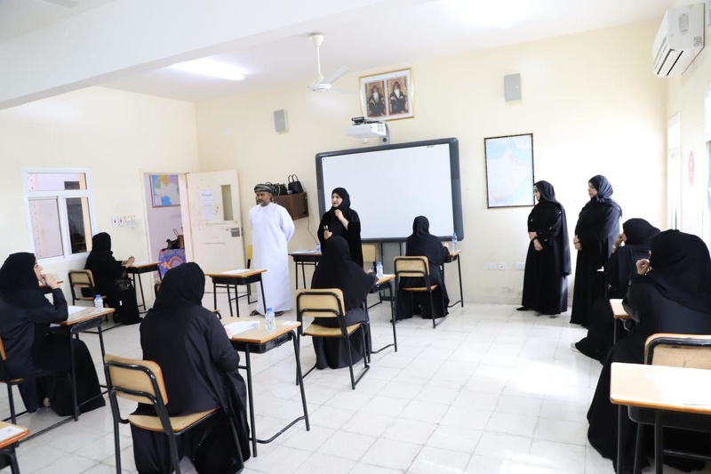  تعليمية ظفار تجري اختبارات لشغل وظائف الإشراف التربوي والإدارة المدرسية للعام الدراسي 2024/ 2025 