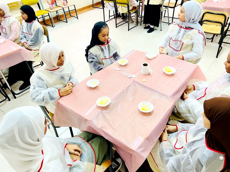 زيارات ترفيهية وانشطة ثقافية ضمن فعاليات البرنامج الصيفي لطلبة مدارس تعليمية ظفار