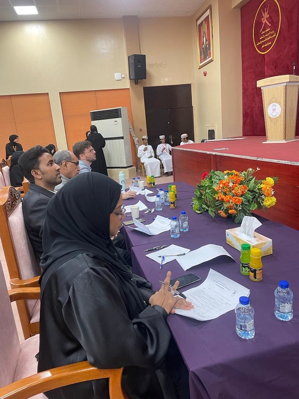 انطلاق مسابقة المناظاظرة باللغة الانجليزية بتعليمية ظقار