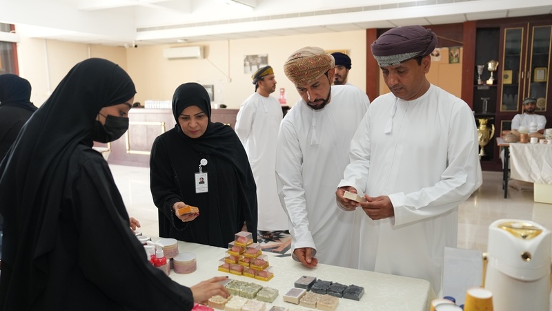 ملتقى قافلة الأسر المنتجة يحط رحالها في أولى محطاتها بتعليمية جنوب الشرقية