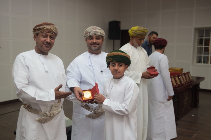 تكريم الطلبة المجيدين  بمدرسة ابن خلدون للتعليم الأساسي (5-12) للعام الدراسي 2021/2022م