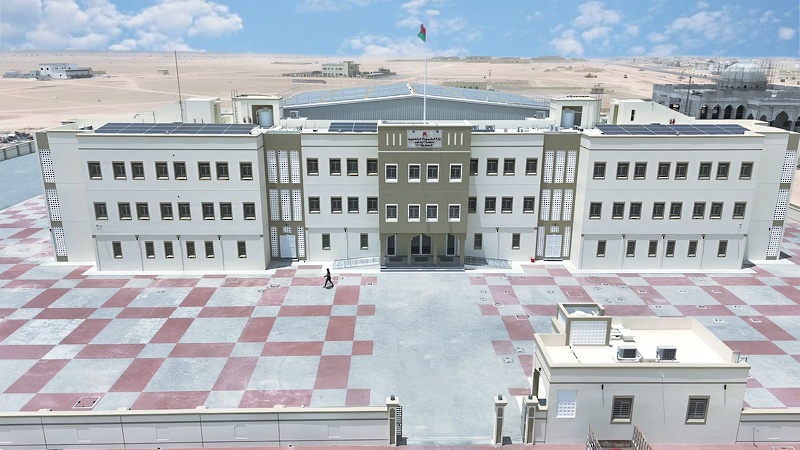 التربية والتعليم تستلم مبنى مدرسة 11 يناير للتعليم الأساسي في ولاية محوت بمحافظة الوسطى