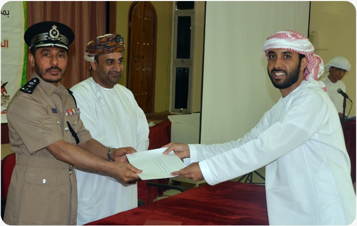 تكريم الطلبة المجيدين في حفظ وتجويد القرآن الكريم بتعليمية البريمي 