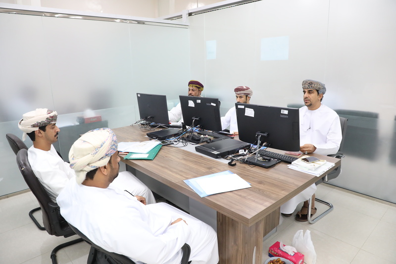 تواصل إجراءات تعيين المعلمين الجدد بتعليمية جنوب الباطنة