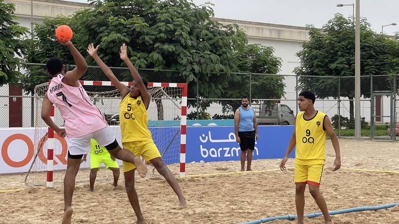 انطلاق البطولة المدرسية للألعاب الشاطئية الثالثة بمحافظة ظفار