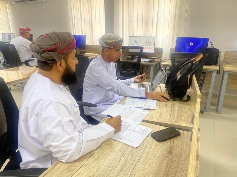 دائرة التقويم التربوي تنفذ أعمال عملية الفحص والتدقيق النهائي عن بُعد لمدارس ولاية مصيرة