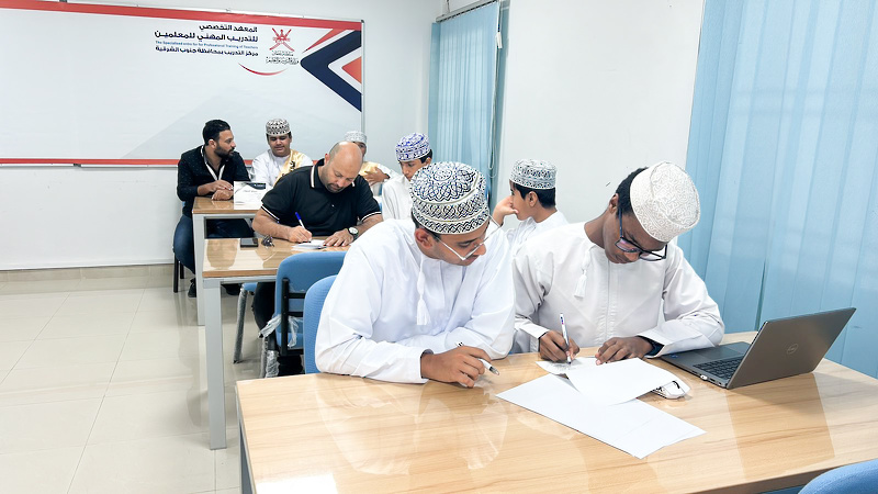 طلاب مدارس تعليمية جنوب الشرقية  يتنافسون في 