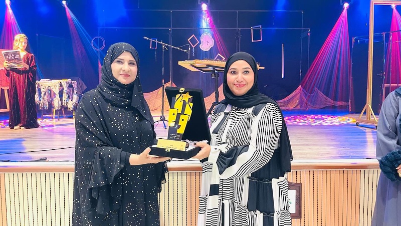  مشاركة تعليمية ظفار بمسرحية حرائق الذكرى ضمن مهرجان المسرح المدرسي التاسع بوزارة  التربية والتعليم.