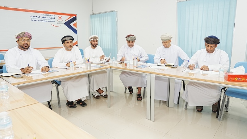 تربية جنوب الشرقية تُنظم ورشة تدريبية لإعداد الخطة الخمسية الحادية عشرة وسنوية 2026م