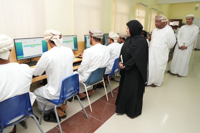 بدء امتحانات المترشحين للوظائف الإشرافية والإدارية بجنوب الشرقية 