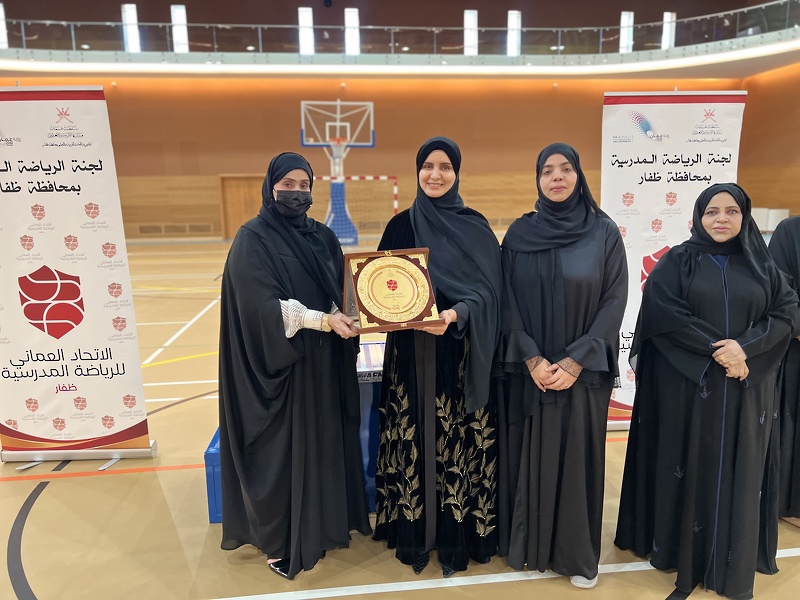 ختام مسابقة دوري مدارس الفتيات لكرة القدم بتعليمية ظفار 