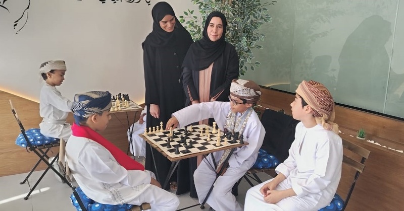 تنظيم المهرجان الرياضي للشطرنج لمدارس تعليمية محافظة الظاهرة