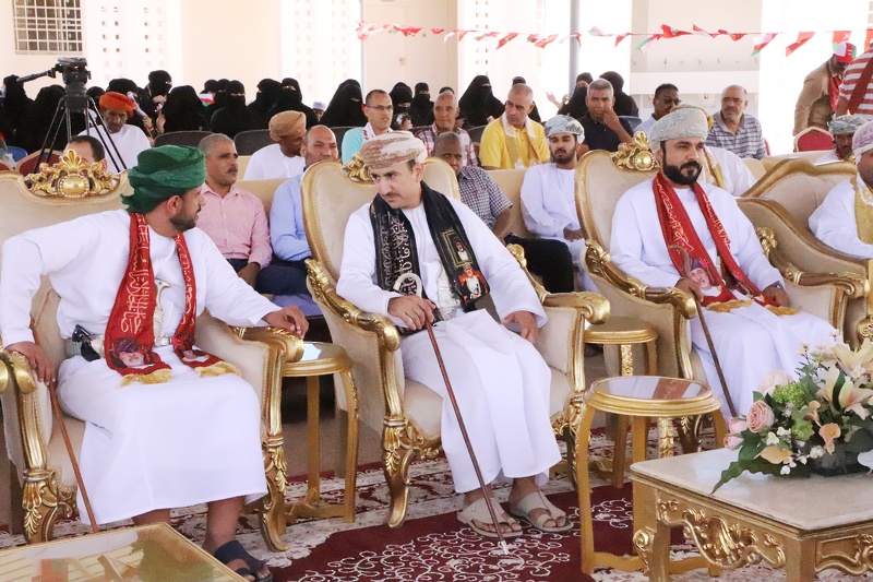 مدرسة الحلانيات للتعليم الأساسي تحتفل بالعيد الوطني ال 52 المجيد 