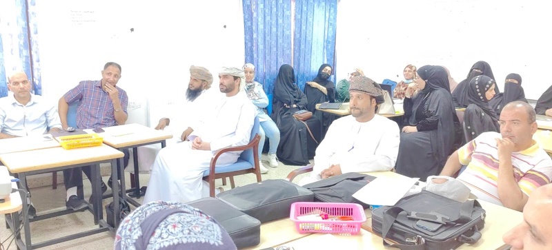 تنفيذ برنامج الدمج السمعي بين مهارات وتقنيات حديثة مكتسبة بتعليمية ظفار 