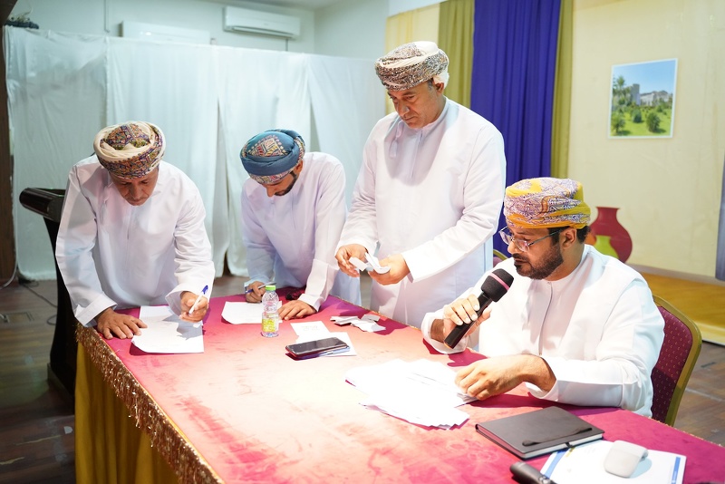 اجتماع الجمعية العمومية لإنتخاب مجلس أولياء الأمور بولاية عبري