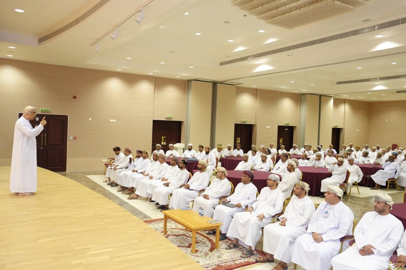 لقاء تربوي بالمشرفين التربويين بالدوائر الإشرافية