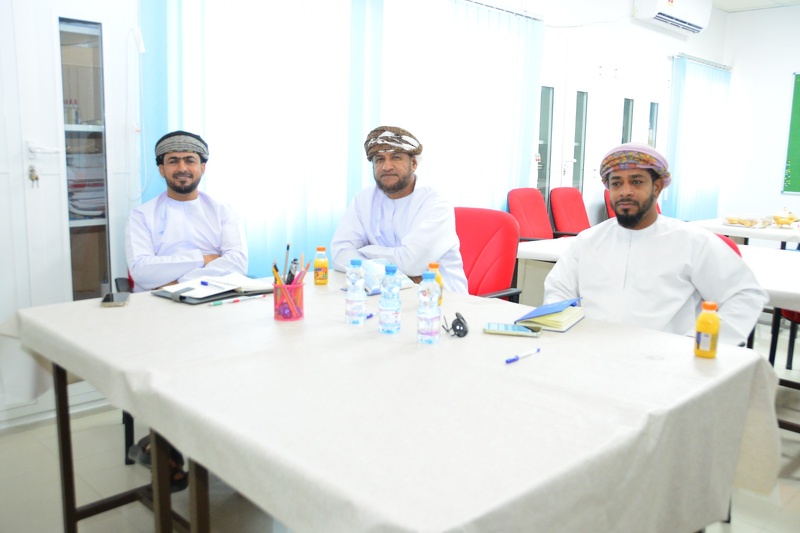 وحدة الدراسات الاجتماعية بتعليمية جنوب الشرقية تعقد اجتماعًا ناقشت فيه المستجدات التربوية وتحديات مادة الدراسات الاجتماعية