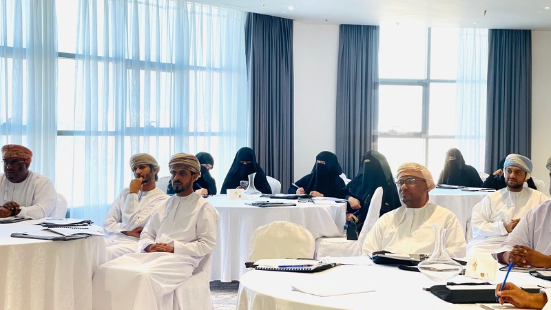 انطلاق البرنامج التدريبي التنمية المهنية للموظفين بتعليمية ظفار