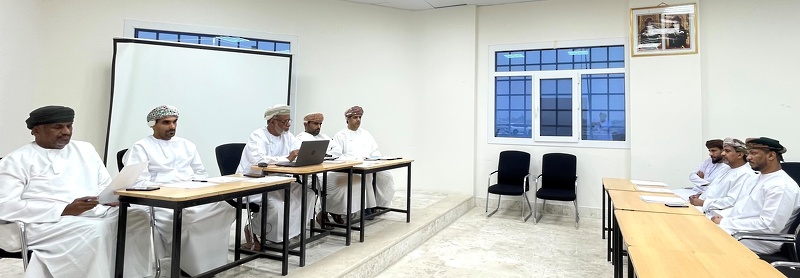 استعراض خطط وفعاليات البرنامج الصيفي لطلبة المدارس بمحافظة ظفار