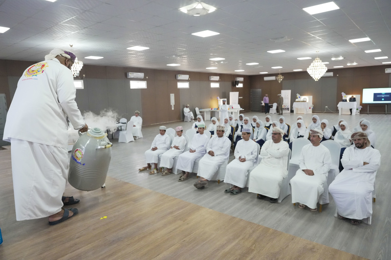 انطلاق فعاليات الأسبوع الوطني للعلوم والتكنولوجيا والهندسة والرياضيات (STEM) بمحافظة الوسطى