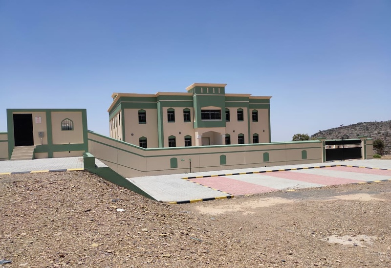 استلام مبنى مشروع مدرسة جبل السراه بعبري 