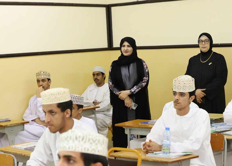 بدء تطبيق الاختبارات الوطنية للصف الرابع للعام الدراسي٢٠٢٤/ ٢٠٢٥م بتعليمية ظفار