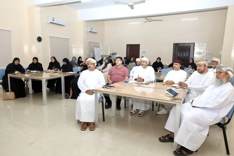 برنامج لتطوير الأداء المدرسي في شمال الباطنة